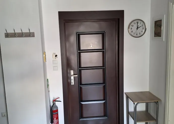 شقة Benis Apartment's كافالا