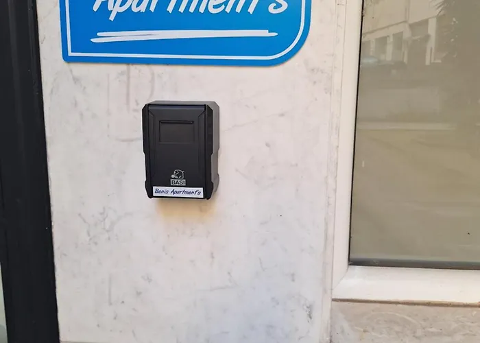 Benis Apartment's *